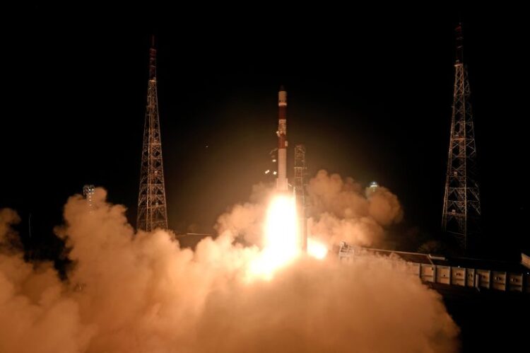 ISRO ने हासिल की बड़ी उपलब्धि, SpaDeX सैटेलाइट्स को सफलतापूर्वक किया अनडाॅक