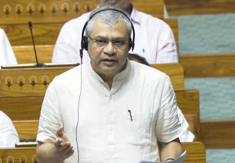 लोकसभा ने पारित किया ऑनलाइन गेमिंग विधेयक: ई-स्पोर्ट्स को मिलेगा बढ़ावा, बेटिंग और जुए पर प्रतिबंध