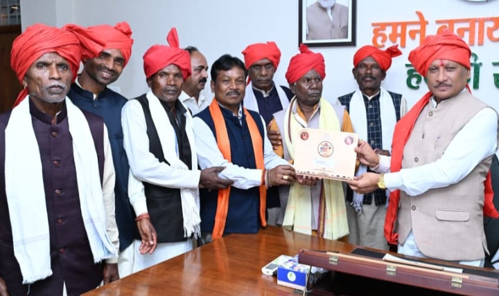 मुख्यमंत्री विष्णु देव साय को बस्तर दशहरा पर्व में शामिल होने का मिला आमंत्रण