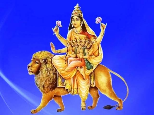 आज शारदीय नवरात्रि के पांचवें दिन इस विधि से करें स्कंदमाता की पूजा, जानें शुभ मुहूर्त और प्रिय भोग?
