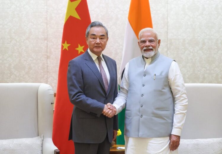 भारत-चीन संबंधों पर पीएम मोदी और वांग यी की अहम मुलाकात, तियानजिन में शी जिनपिंग से मिलने की तैयारी