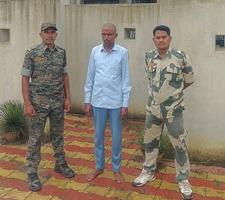 आदिवासी विभाग का फर्जी सील व हस्ताक्षर कर 19 लोगों को वन अधिकार पट्टा वितरण कर लाखों रुपये की ठगी करने वाला आरोपी गिरफ्तार