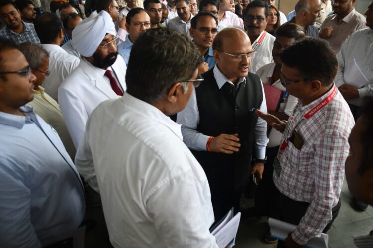 रेलवे बोर्ड के मेम्बर इंफ्रा अनिल खंडेलवाल ने रायपुर से नागपुर के इंफ्रास्ट्रक्चर कार्यों का किया निरीक्षण