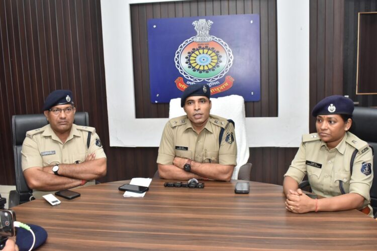 SP जितेन्द्र शुक्ला ने थाना प्रभारियों की ली बैठक, गणेश समितियों हेतु बिंदुवार 13 दिशा निर्देश जारी