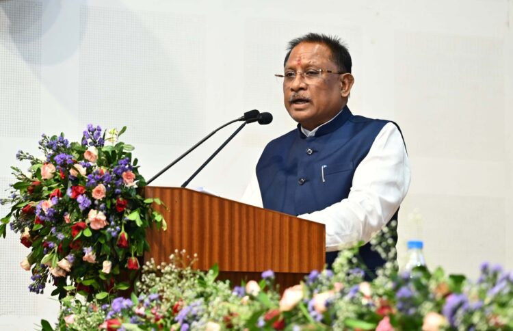 कलेक्टर मिशन मोड में करें कार्य, योजनाओं के क्रियान्वयन में कोताही बर्दाश्त नहीं की जाएगी : मुख्यमंत्री विष्णुदेव साय
