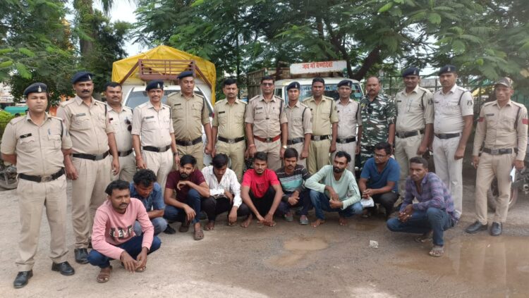 राइस मिल के ताले की डूप्लीकेट चाबी बनाकर 170 बोरी धान चोरी के आरोपी गिरफ्तार, 09 आरोपियों से नगदी सहित 16.99 लाख रुपए का मशरूका जप्त