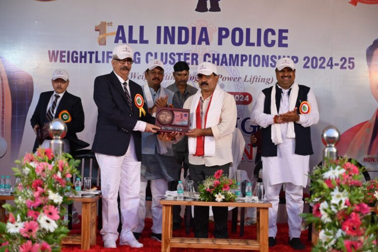 भिलाई में प्रथम अखिल भारतीय वेटलिफ्टिंग क्लस्टर का हुआ शुभारंभ, 33 टीमों के 1500 से अधिक खिलाड़ियों एवं टीम मैनेजर होंगे शामिल