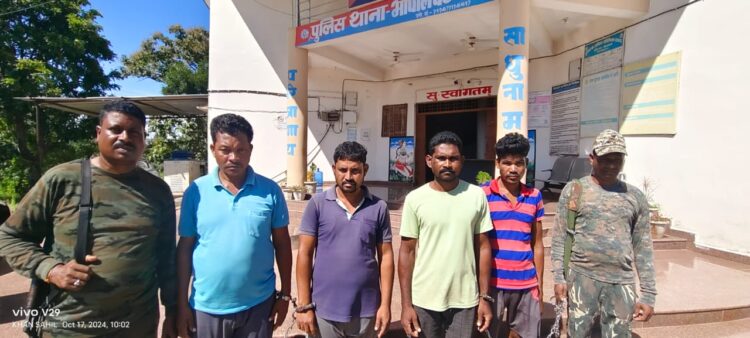 ग्रामीण की हत्या का हुआ खुलासा: माओवादी घटना का रूप देने के लिए फर्जी माओवादी पर्चा तैयार कर हत्या उपरांत शव के पास डाला गया था