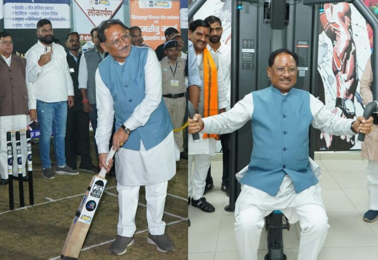 मुख्यमंत्री विष्णुदेव साय ने थामा बल्ला, लगाए शॉट्स: बिलियर्ड्स स्नूकर में हाथ आजमाए, जिम में कसरत कर फिट रहने का दिया संदेश