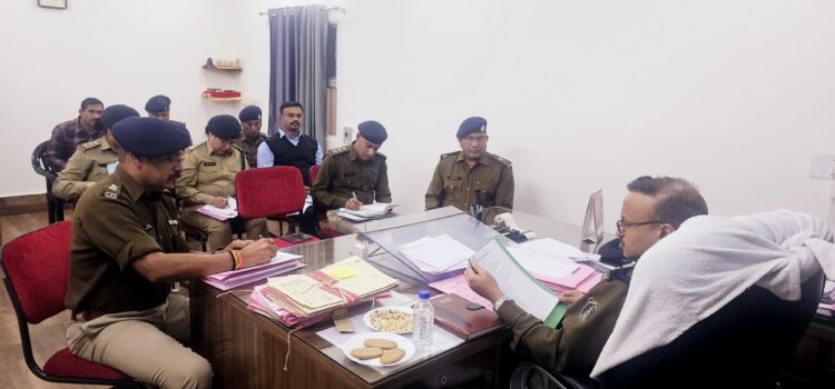 IG रामगोपाल गर्ग ने भिलाई नगर सीएसपी कार्यालय का किया औचक निरीक्षण, पिछले वर्षो के समस्त लंबित अपराधों के शीघ्र निराकरण के दिए निर्देश