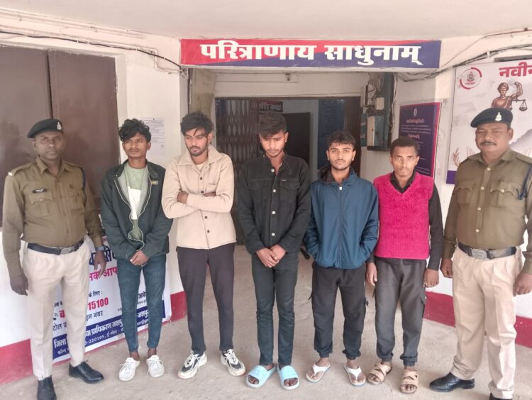पीडब्ल्यूडी कान्ट्रेक्टर से कामधेनु सरिया का डीलर बनाने के एवज में 9.25 लाख रूपये की ठगी करने वाले 6 आरोपी गिरफ्तार