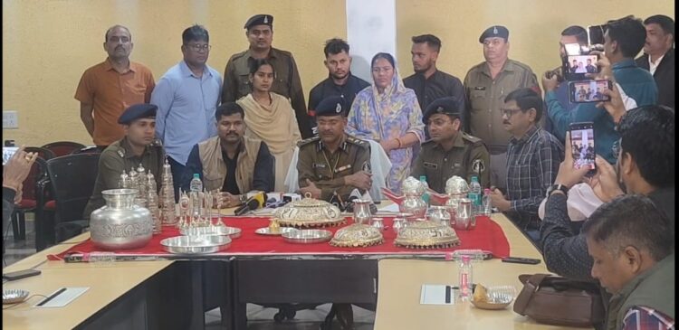 दिगम्बर जैन मंदिर में चोरी की घटना को अंजाम देेने वाले 03 अंतर्राज्यीय आरोपी गिरफ्तार, 15 लाख रुपए का मशरूका जप्त