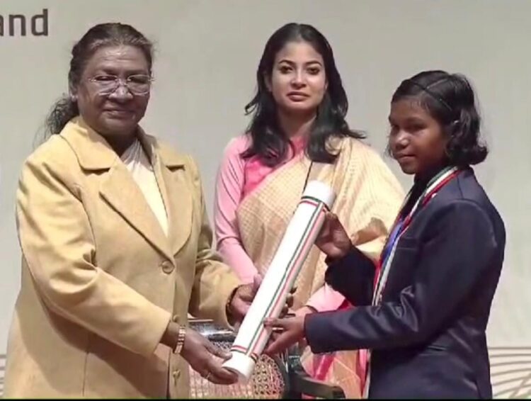कोंडागांव की बिटिया राष्ट्रीय जूडो खिलाड़ी हेमबती नाग को मिला प्रधानमंत्री राष्ट्रीय बाल पुरस्कार, सीएम ने दी बधाई