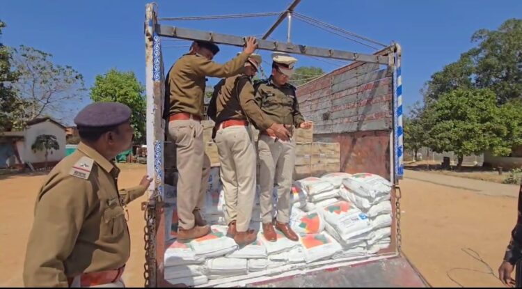 डेढ़ करोड़ की अंग्रेजी शराब को जप्त: पंजाब की शराब को झारखंड, बिहार राज्य में खपाने के लिए ले जा रहे थे तस्कर