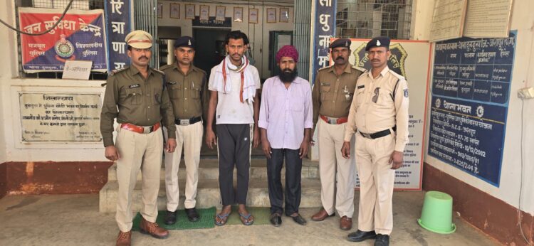 जशपुर पुलिस ने फिर पकड़ा डेढ़ करोड़ का शराब, विवेचना के दौरान हुए खुलासे के आधार पर एक और आरोपी को ट्रक सहित पकड़ा