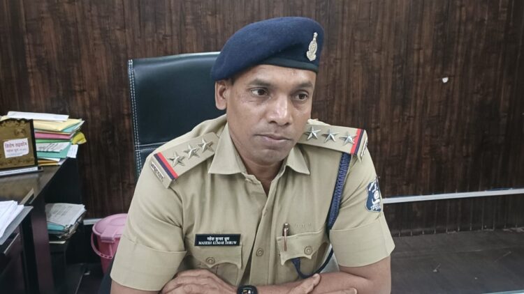 हुड़दंगियों को टीआई महेश ध्रुव की दो टूक: शांतिपूर्ण तरीके से मनाएं होली, नहीं तो सख्त कार्यवाही के लिए रहे तैयार