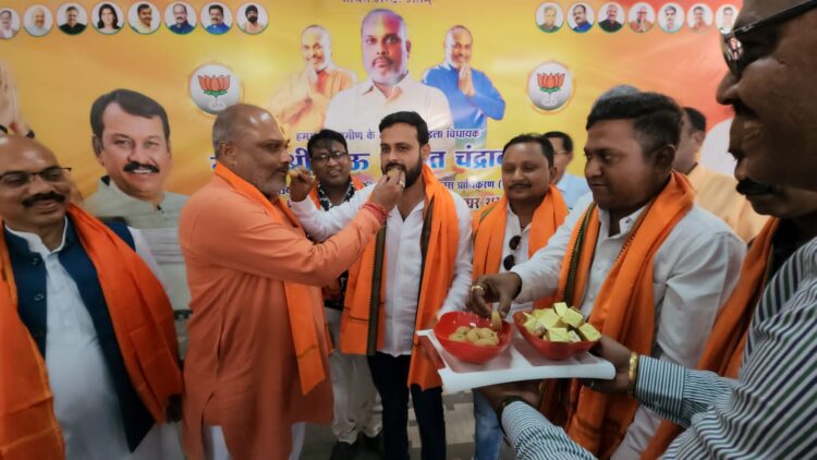 रिसाली निगम के 3 कांग्रेस पार्षद और दो एमआईसी सदस्य ने ली भाजपा की सदस्यता