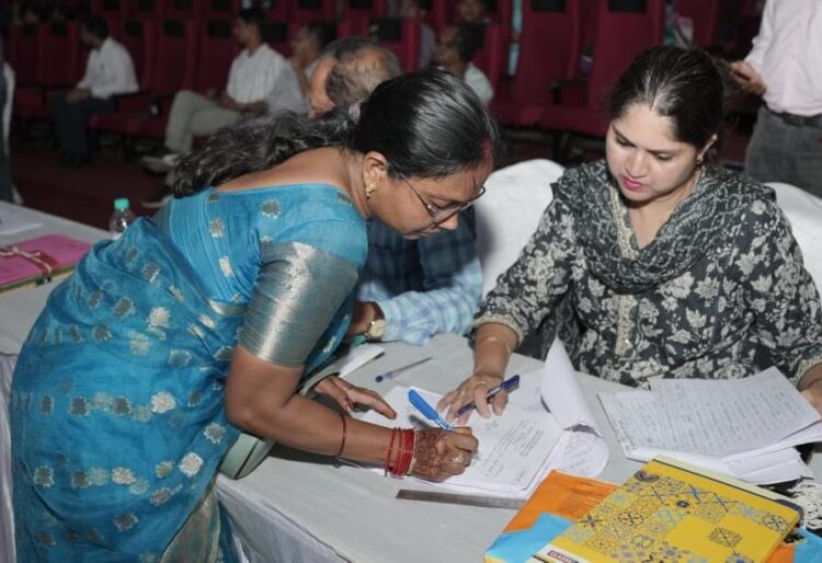 अतिशेष प्रधान पाठकों और सहायक शिक्षकों की काउंसिलिंग प्रक्रिया प्रारंभ, अतिशेष प्रधानपाठकों की काउंसलिंग की प्रक्रिया पूरी हुई