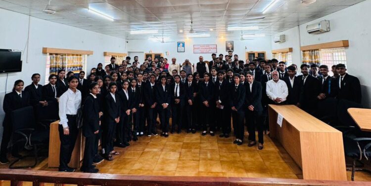 भारती विश्वविद्यालय दुर्ग में मूट कोर्ट प्रतियोगिता का हुआ सफल आयोजन