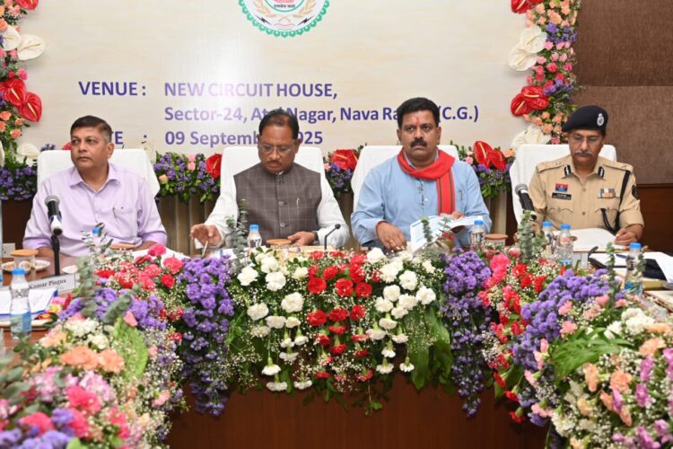 मुख्यमंत्री विष्णु देव साय की अध्यक्षता में यूनिफाइड कमांड की बैठक हुई आयोजित