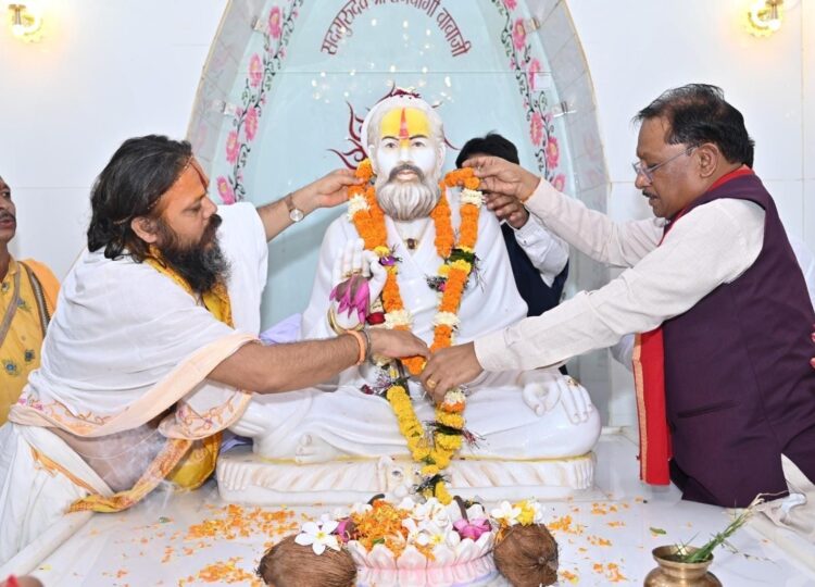 संतों के आशीर्वाद और जनसहयोग से छत्तीसगढ़ आगे बढ़ रहा है विकास और आस्था के मार्ग पर- मुख्यमंत्री विष्णुदेव साय