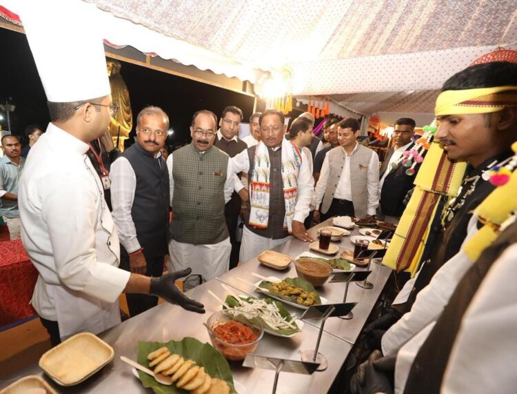 छत्तीसगढ़िया स्वाद से महक उठा केवड़िया, एकता नगर में छत्तीसगढ़ के पर्यटन एवं संस्कृति की गूंज