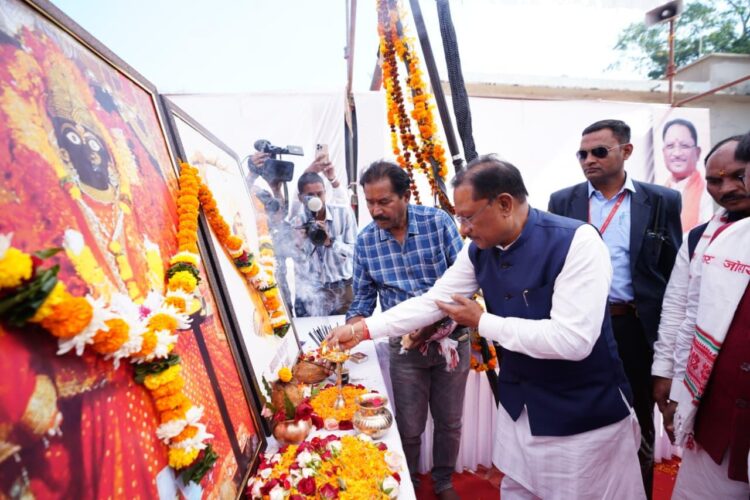 छत्तीसगढ़ शासन जनजातीय समुदाय के समग्र विकास के लिए संकल्पित : मुख्यमंत्री विष्णुदेव साय