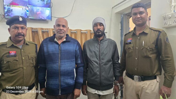 विवाहित होते हुए भी स्वंय को अविवाहित बताकर धोखा देकर विवाह करने वाला आरोपी और मीडियेटर गिरफ्तार