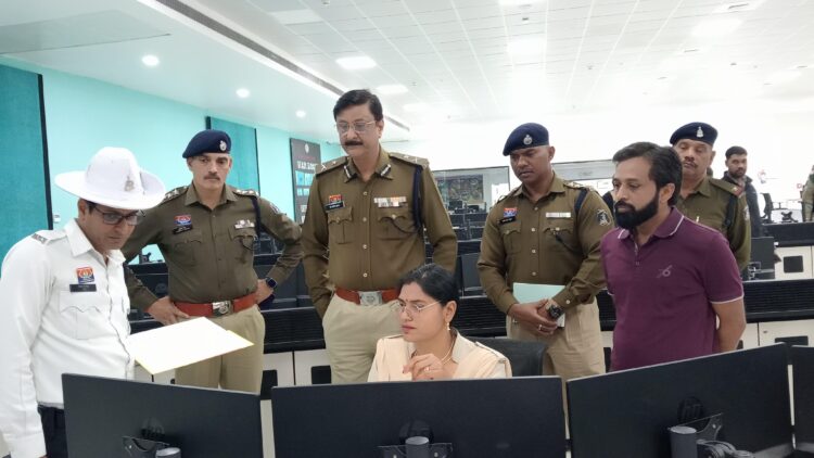पुलिस कमिश्नर डॉ संजीव शुक्ला ने किया आईटीएमएस का निरीक्षण, कैमरों के माध्यम से ही शत प्रतिशत ई-चालान तैयार करने दिए निर्देश