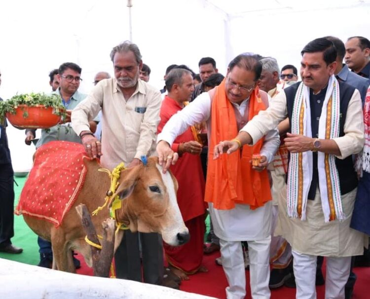 मुख्यमंत्री विष्णुदेव साय ने गौधाम योजना का किया शुभारंभ, प्रदेश में गोधन संरक्षण को मिला नया आधार