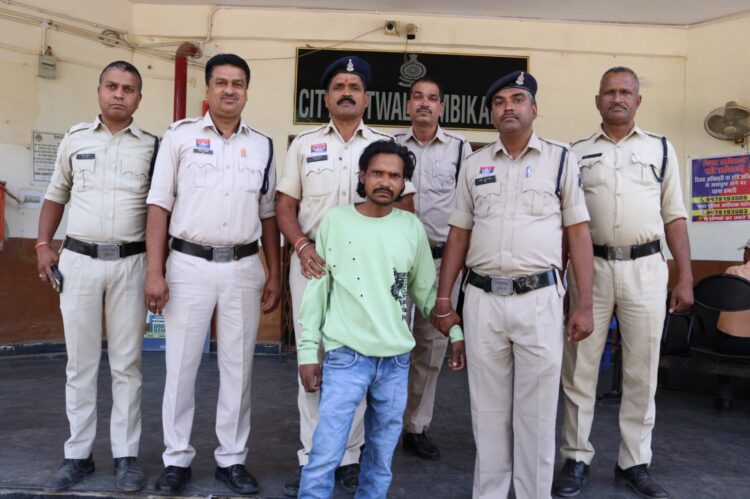 महिला की जघन्य हत्या के मामले मे आरोपी गिरफ्तार, अवैध सम्बन्ध की आशंका बनी वारदात की वजह