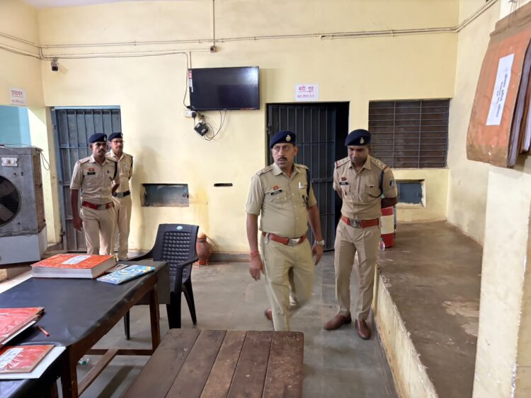 एसपी त्रिलोक बंसल एक्शन में: थाना सिटी कोतवाली, कंट्रोल रूम, डायल-112, साइबर सेल से यातायात शाखा तक किया आकस्मिक निरीक्षण