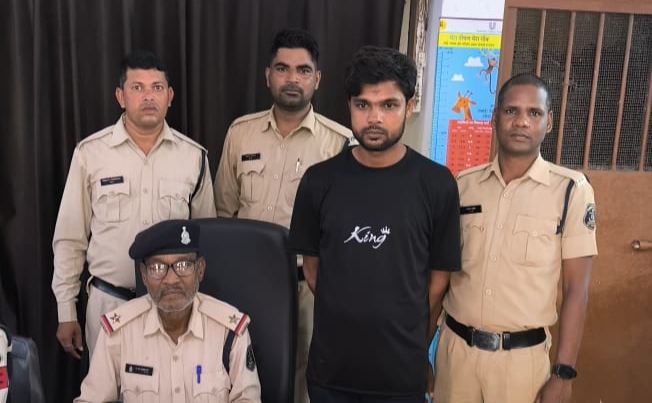 छत्तीसगढ़ और मध्यप्रदेश के 22 स्थानों पर चोरी की घटना को अंजाम देने वाला आरोपी गिरफ्तार