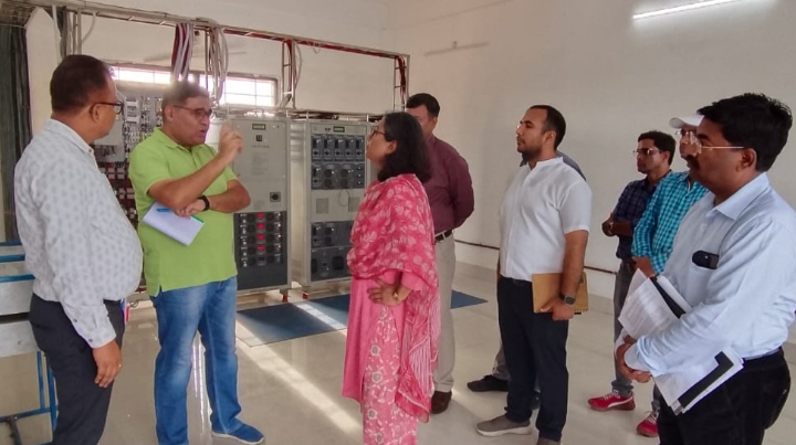 SECR की महाप्रबंधक नीनु इटियेरा ने अभनपुर, सीबीडी और मंदिर हसौद स्टेशन का किया निरीक्षण