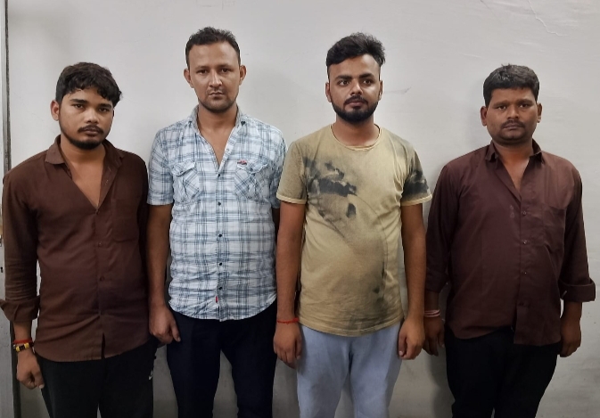 चोरी के आरोपी को बांधकर घसीट कर ले जाने वाले 4 आरोपी गिरफ्तार: स्टेशन के 3 स्टॉल सील, 3 RPF स्टॉफ निलंबित