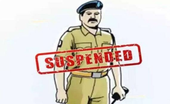 अवैध शराब का परिवहन के प्रकरण में आरक्षक की संलिप्तता उजागर, पुलिस अधीक्षक ने किया सस्पेंड