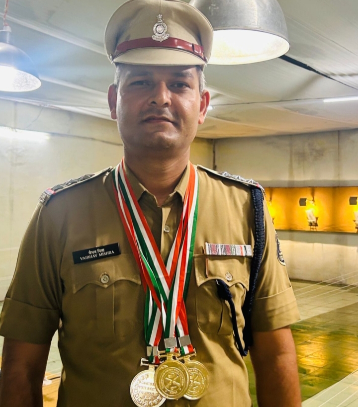 आरआई वैभव मिश्रा ने 23वी शूटिंग प्रतिस्पर्धा के पिस्टल की तीन प्रतिस्पर्धा में जीता 3 गोल्ड मेडल