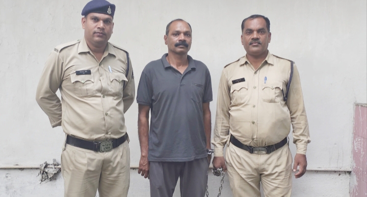 पटवारी के पद पर नौकरी लगाने के नाम से 05 लाख रुपए लेकर ठगी करने वाला आरोपी गिरफ्तार