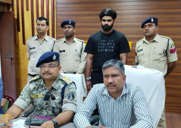 शेयर ट्रेडिंग के नाम से 3.40 करोड़ रुपए की ठगी करने वाला अन्तर्राष्ट्रीय आरोपी गिरफ्तार