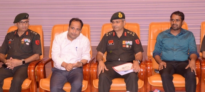 भारतीय सेना की देशभक्ति जज्बा, शक्ति, क्षमताओं को देखकर युवाओं में सकारात्मक ऊर्जा का होगा संचार : कलेक्टर डाॅ. गौरव सिंह