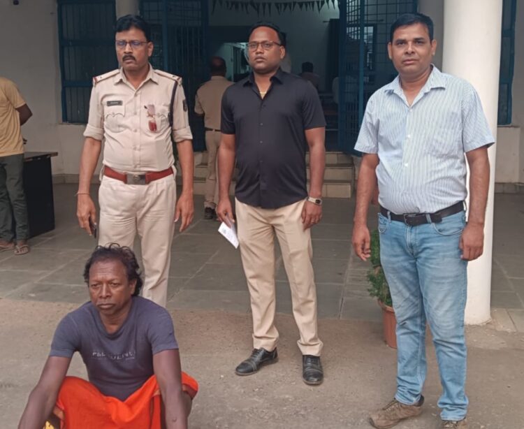 महिला से जबरदस्ती दुष्कर्म करने वाला आरोपी गिरफ्तार, जबरन गली की ओर ले जाकर दिया घटना को अंजाम