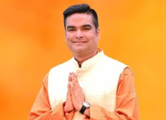 जान पर खेल कुख्यात अपराधी को ढेर करने वाली दुर्ग पुलिस टीम सम्मान और पदोन्नति की पात्र, विधायक रिकेश सेन ने मुख्यमंत्री और राज्यपाल को लिखा पत्र