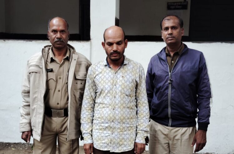 महिला स्वयं सहायता समूह से 06 लाख 43 हजार रुपये लोन की राशि लेकर किस्त नही भरते हुए धोखाधड़ी करने वाला आरोपी गिरफ्तार