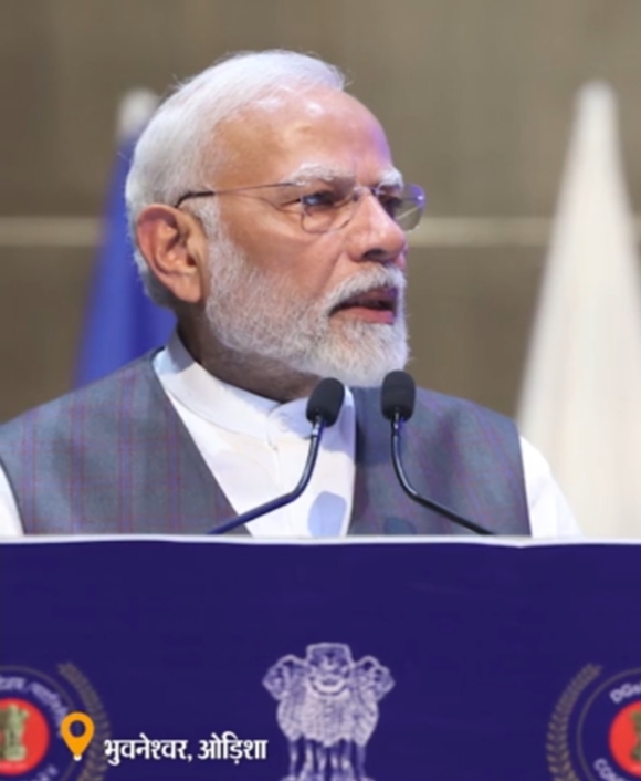 59वीं DGP-IGP कॉन्फ्रेंस में पीएम मोदी ने दिया पुलिसिंग का SMART फॉर्मूला: स्ट्रैटेजिक और ट्रांसपेरेंट रहने को कहा