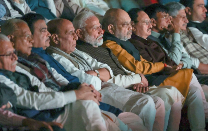 पीएम मोदी ने सांसदों संग देखी ‘द साबरमती रिपोर्ट’, कहा- मैं फिल्म के निर्माताओं के प्रयासों की सराहना करता हूं