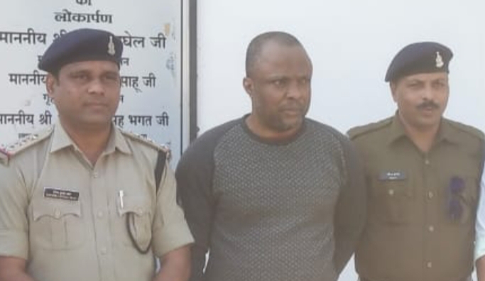 SHADI.COM पर फेक प्रोफाईल बनाकर युवती से 15.72 लाख रूपये की आनलाईन ठगी करने वाला नाईजीरियन आरोपी दिल्ली से गिरफ्तार