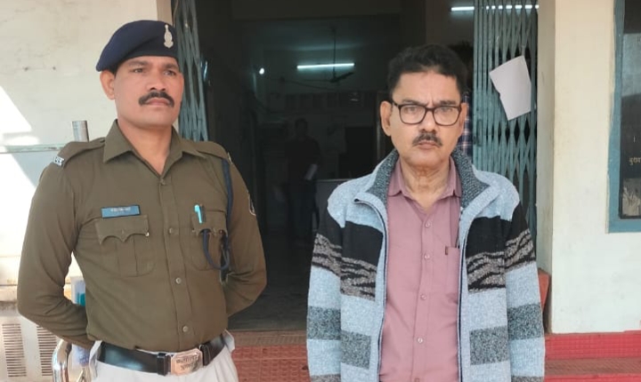 100 करोड़ की जमीन कब्जाने के लिए प्रार्थिया का फर्जी मृत्यु प्रमाण पत्र एवं वसियतनामा बनाकर तहसील कार्यालय में प्रस्तुत करने वाला आरोपी गिरफ्तार