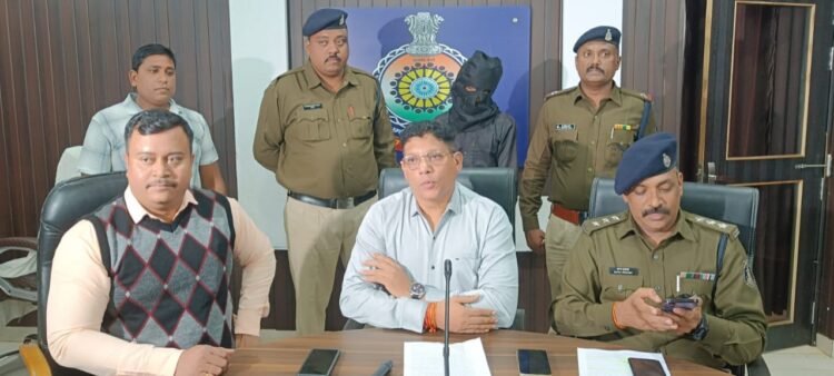 घरेलू काम करके अपने घर वापस जाने वाली महिलाओं के साथ लूटपाट व दुष्कर्म करने वाला आरोपी गिरफ्तार, रेकी कर घटना को देता था अंजाम