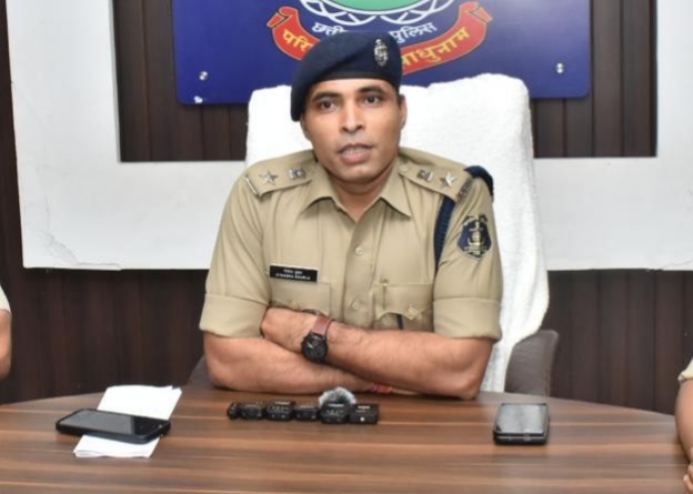 SP जितेंद्र शुक्ला ने जिले के अधिकारियों की ली बैठक, आने वाले त्यौहारों के बंदोबस्त हेतु चौकस रहने की दी हिदायत