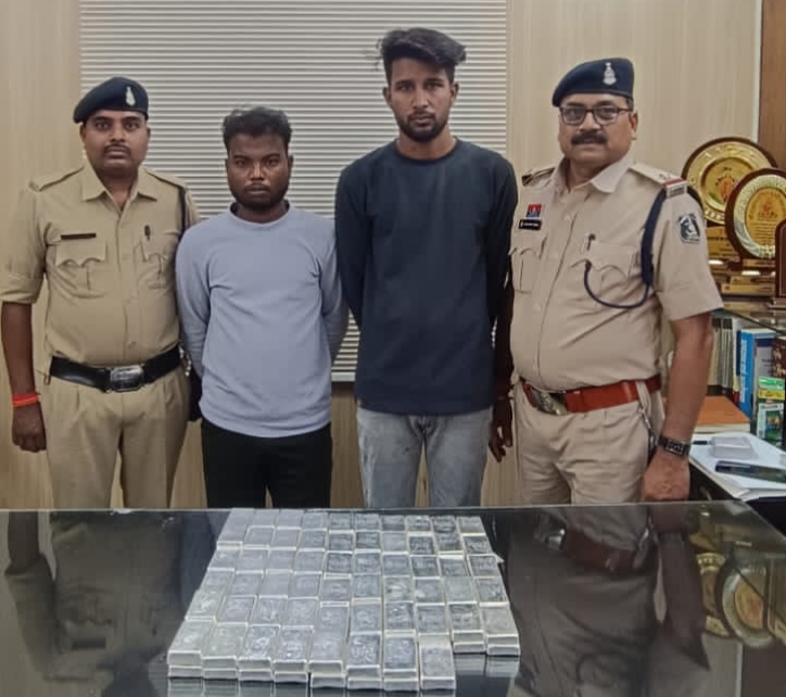 चांदी की 115 नग सिल्ली परिवहन करते 02 अंतर्राज्यीय आरोपी गिरफ्तार, 56.3 किलो सिल्ली की कीमत 52 लाख रुपए